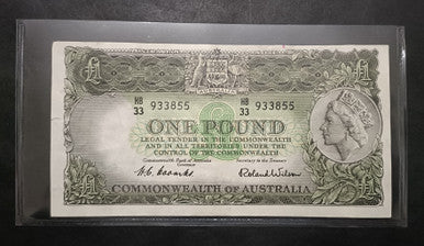 1953 One Pound Banknote. Coombs - Wilson R33. HB33 933855