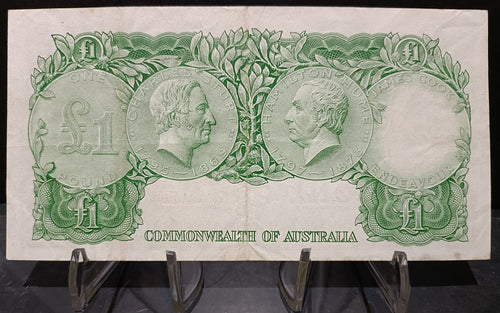 1961 £1 Coombs/Wilson One Pound Banknote HK11 579319