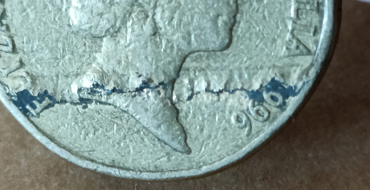***ERROR*** 1996 Australian Error Coin - Lamination Peel on Obverse