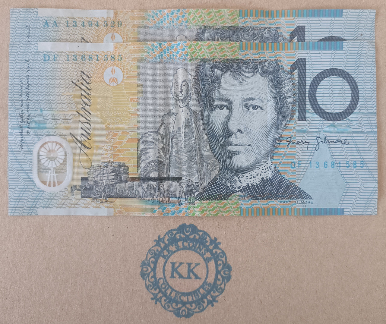 2013 Australia $10 First and Last Prefix Banknotes AA13 494529 & DF13 681585
